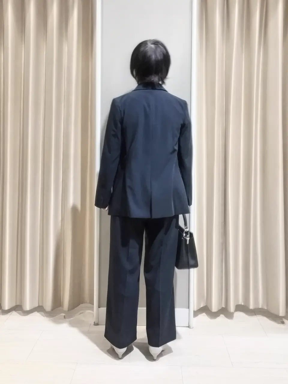 ANY SIS 岡本 コーディネート画像