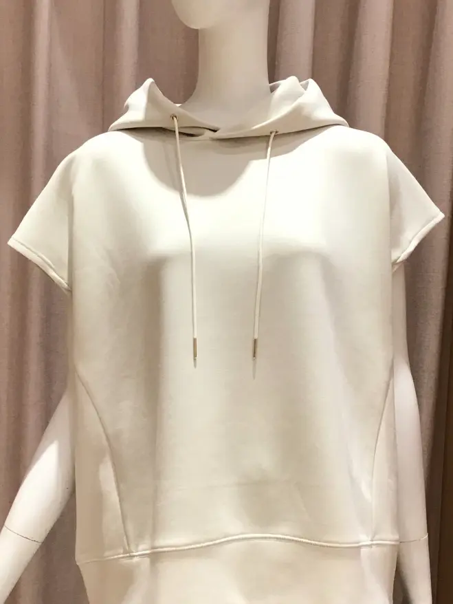 ANY 本吉 コーディネート画像