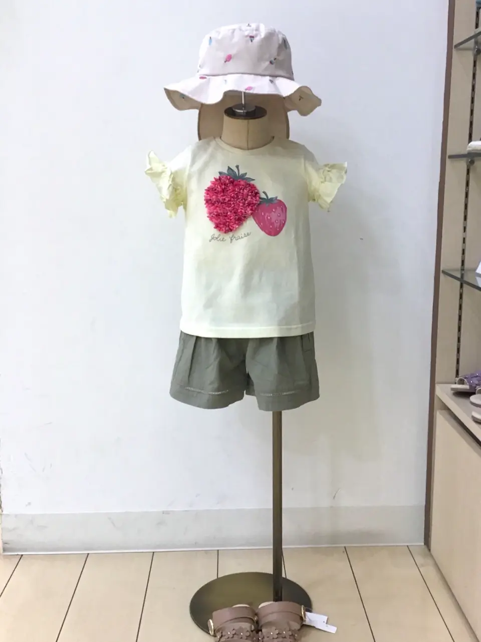  林 コーディネート画像