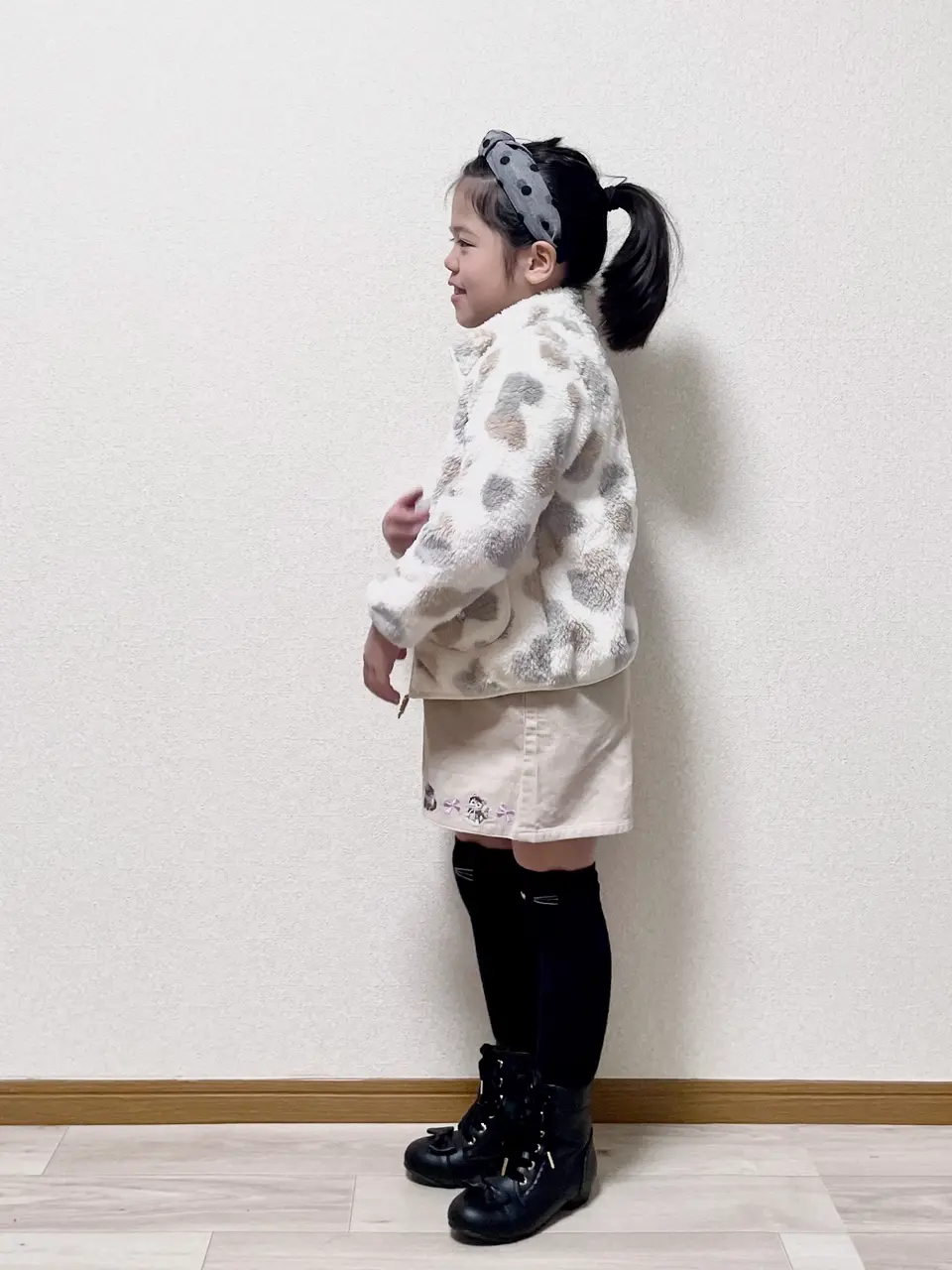 ANY MIKA コーディネート画像