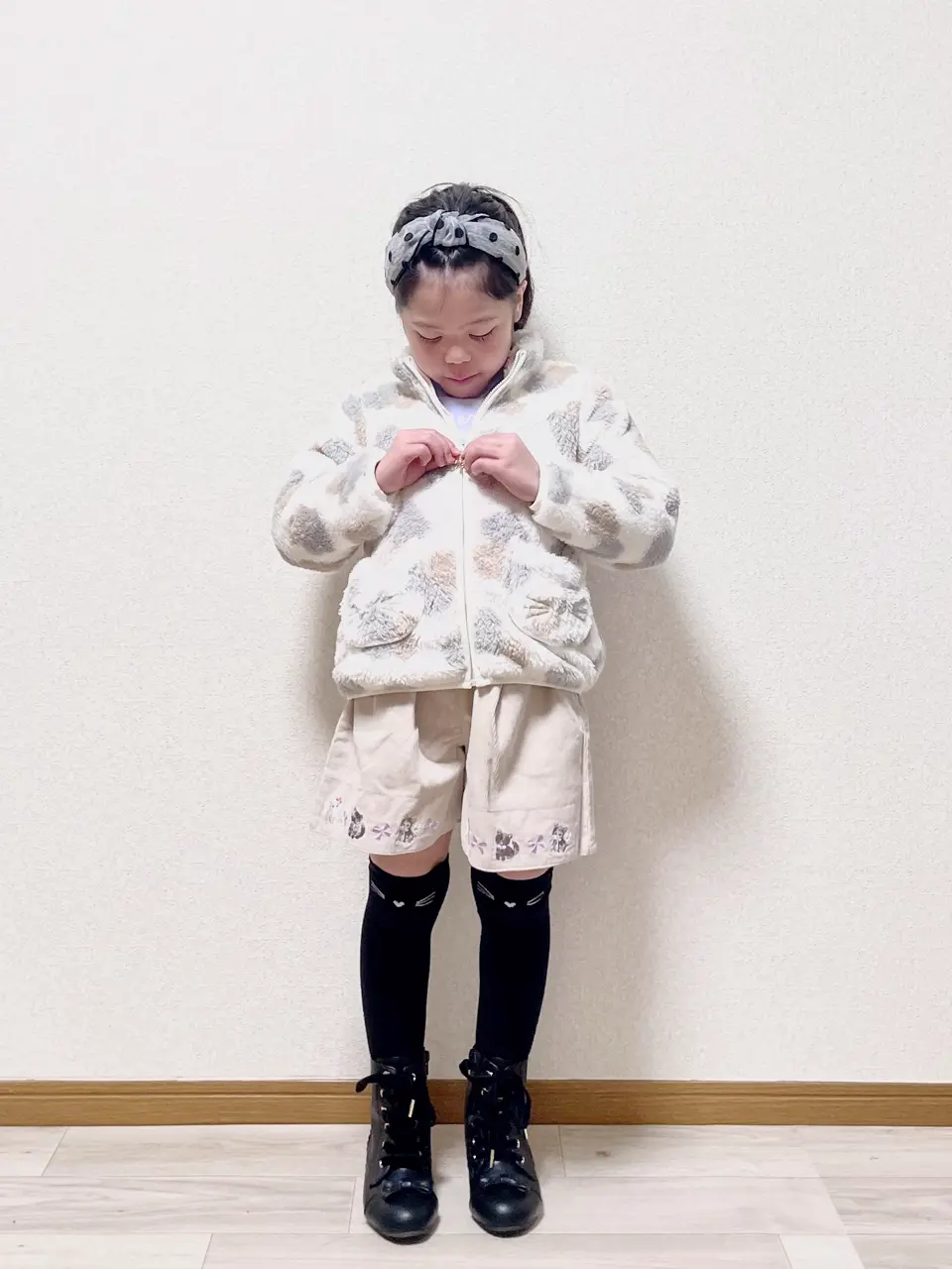 ANY MIKA コーディネート画像