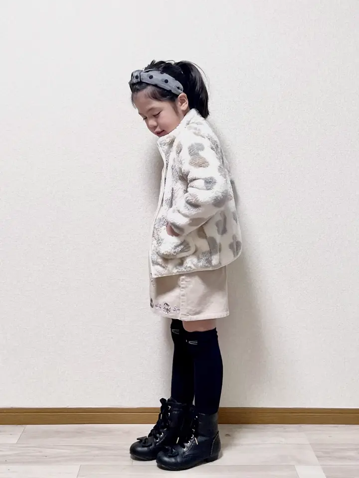 ANY MIKA コーディネート画像