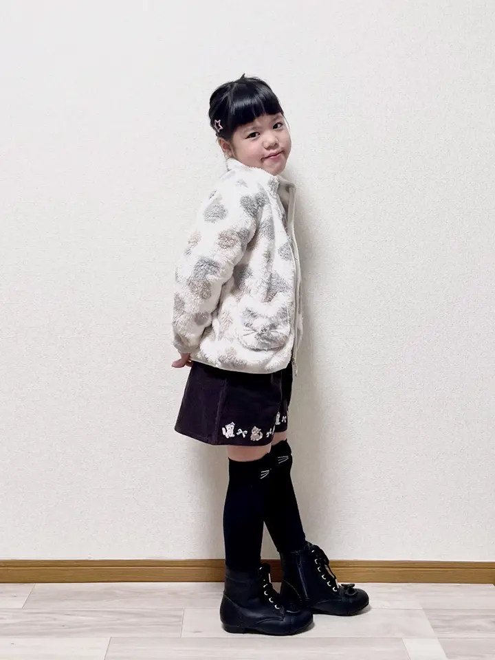 ANY MIKA コーディネート画像