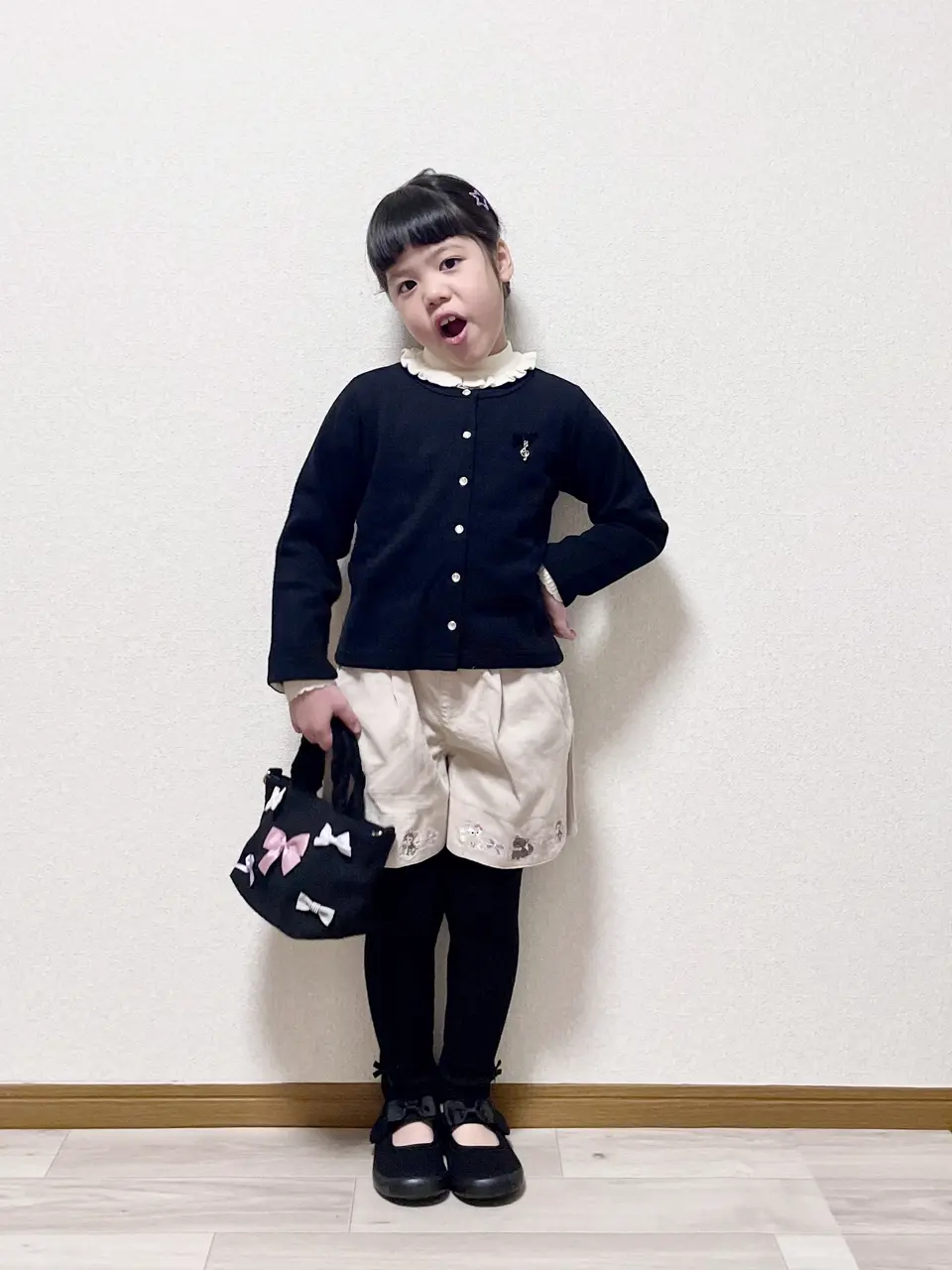 ANY MIKA コーディネート画像