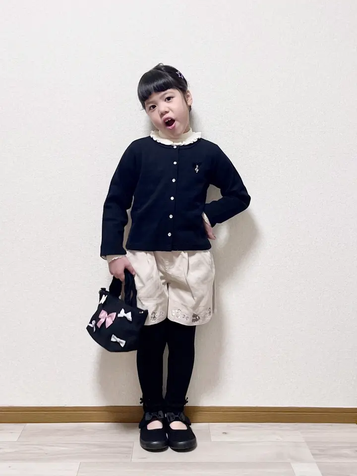 ANY MIKA コーディネート画像