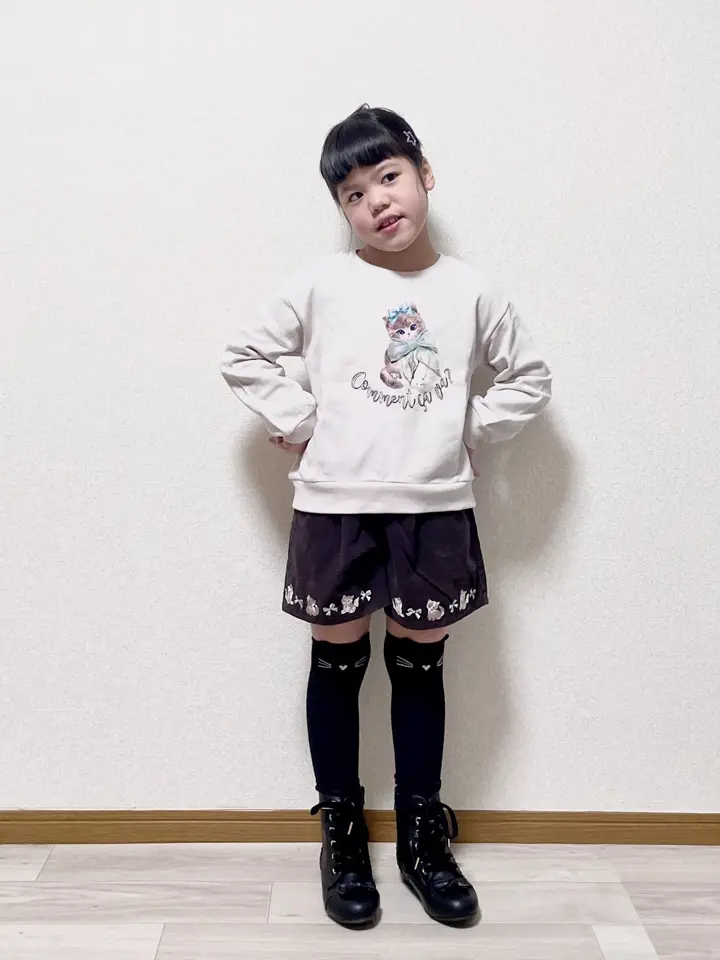 ANY MIKA コーディネート画像