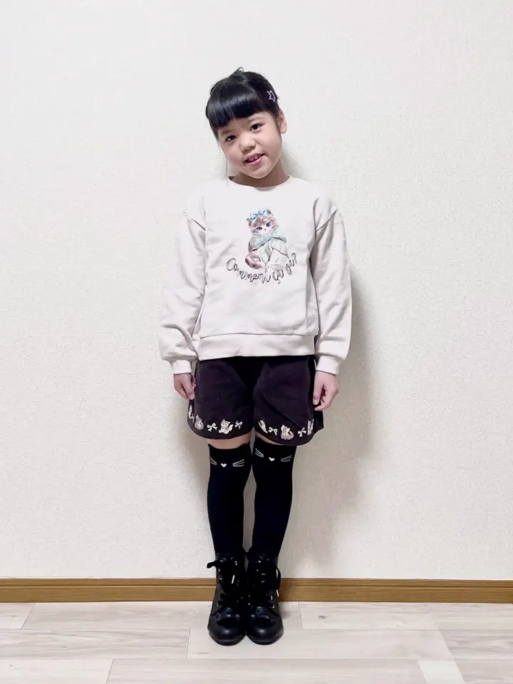 ANY MIKA コーディネート画像