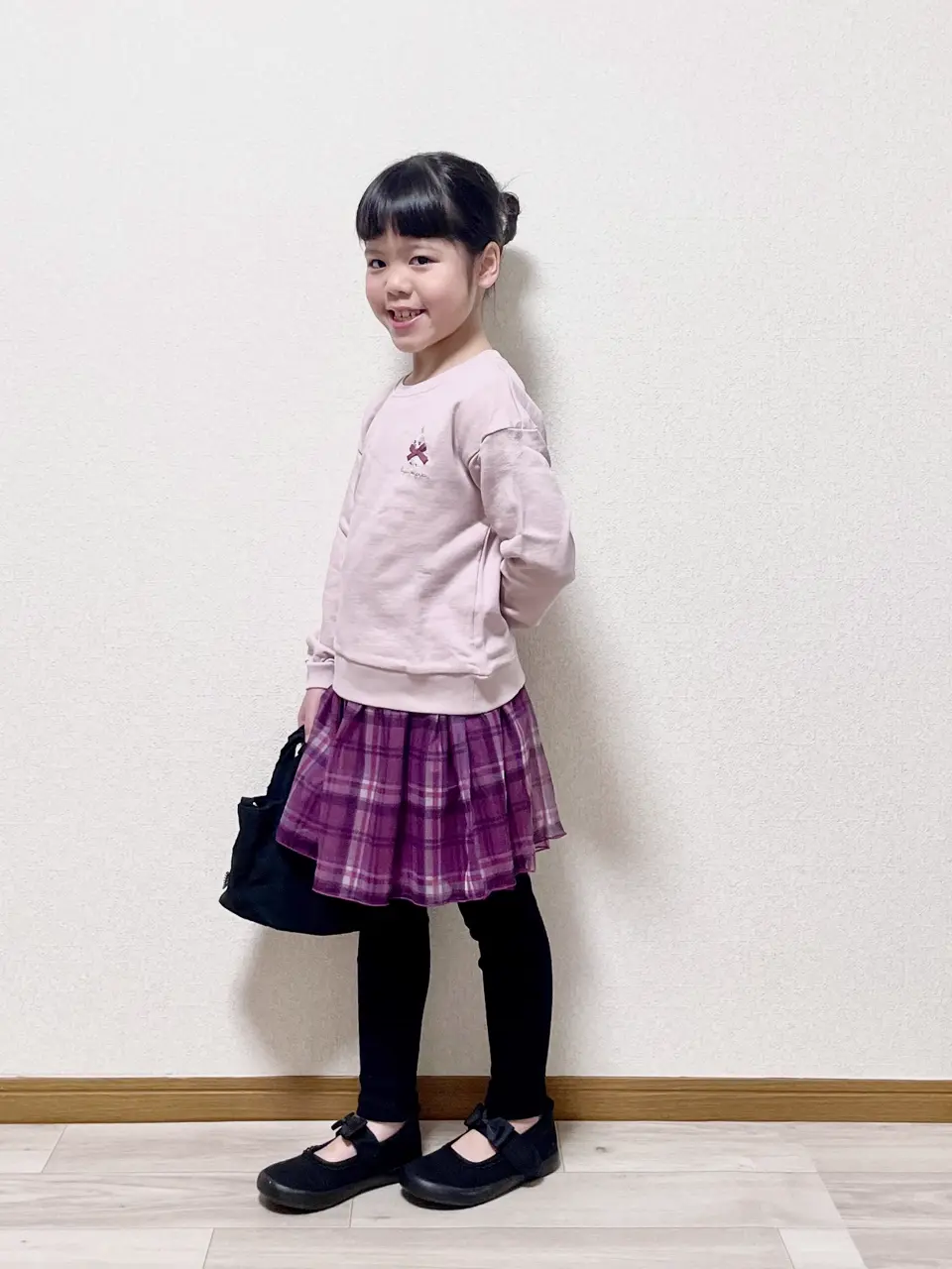 ANY MIKA コーディネート画像