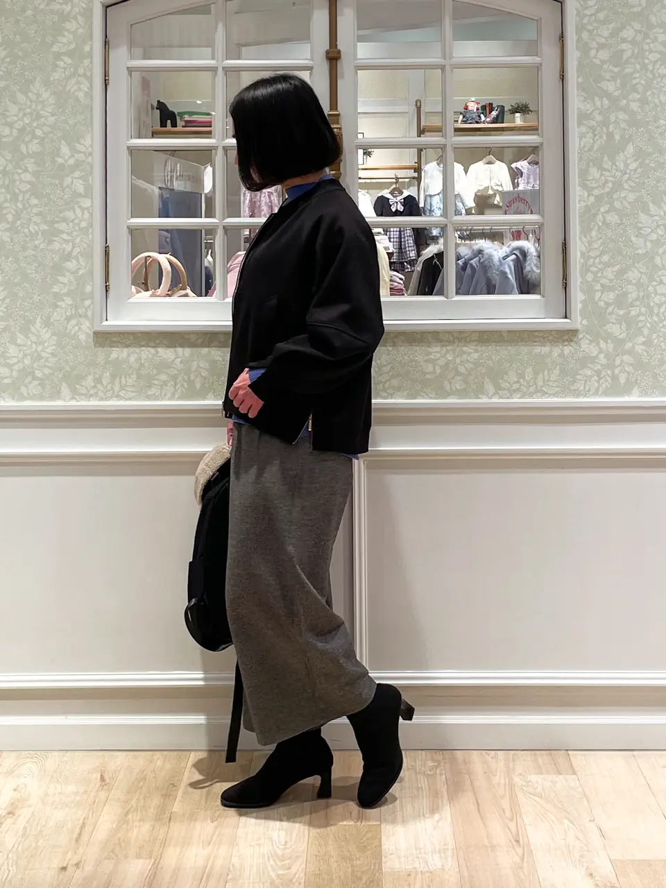 ANY MIKA コーディネート画像