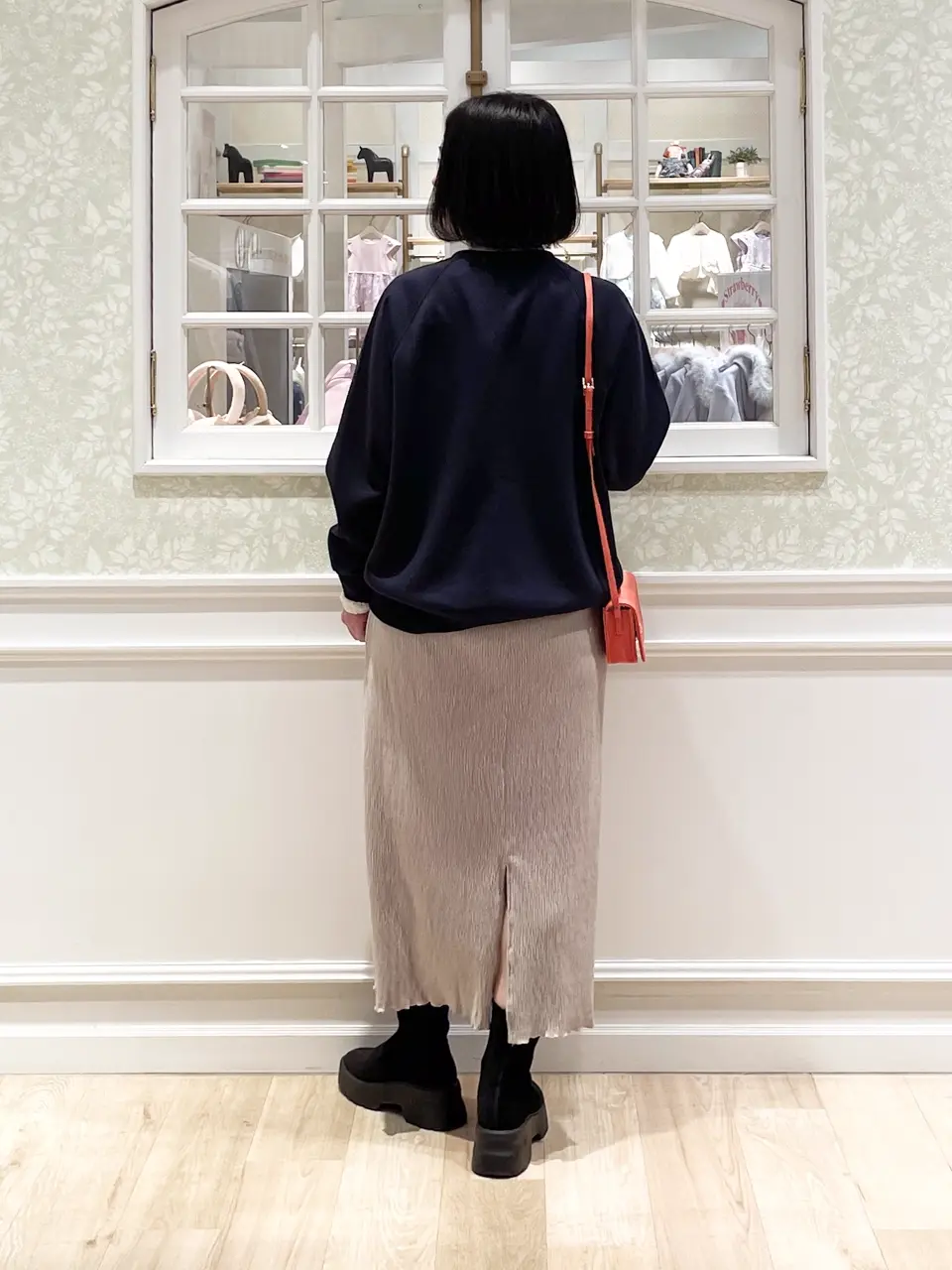 ANY MIKA コーディネート画像