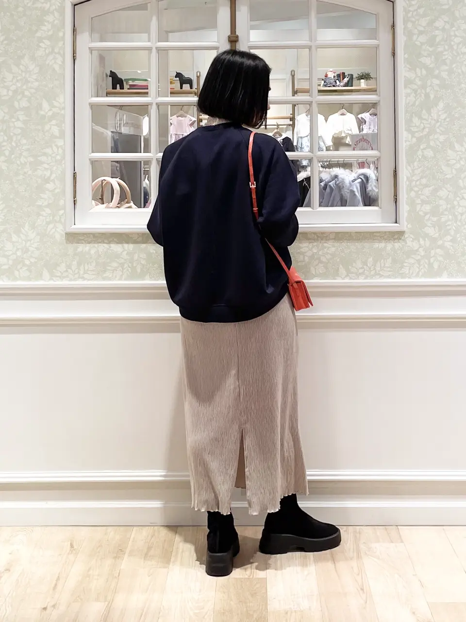 ANY MIKA コーディネート画像