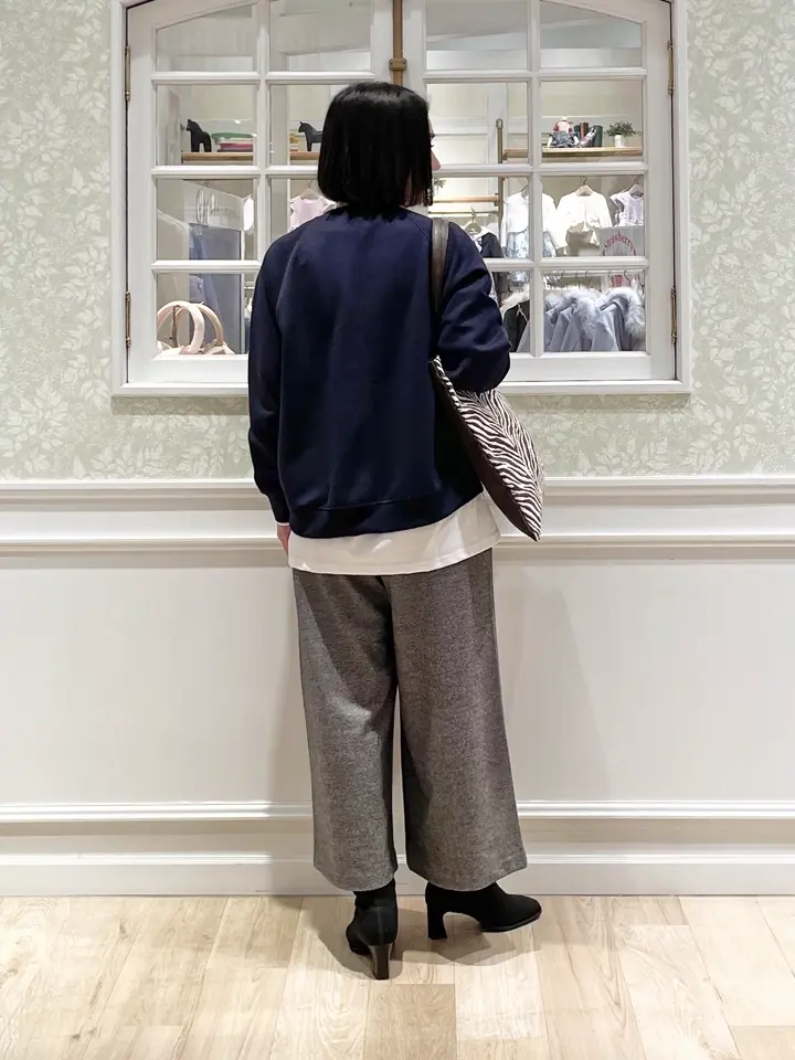 ANY MIKA コーディネート画像