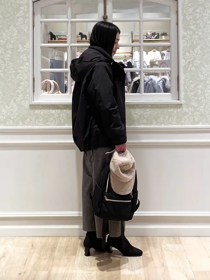 ANY MIKA コーディネート画像