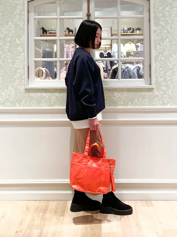 ANY MIKA コーディネート画像