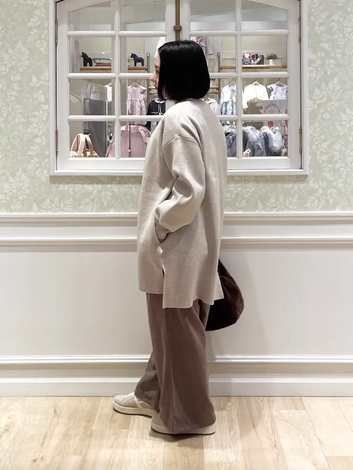 ANY MIKA コーディネート画像