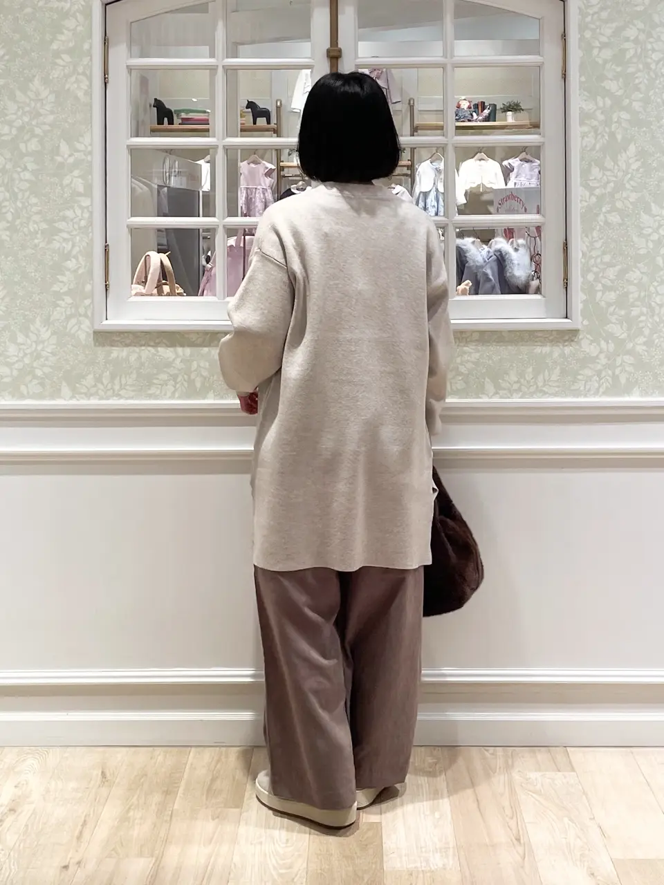 ANY MIKA コーディネート画像