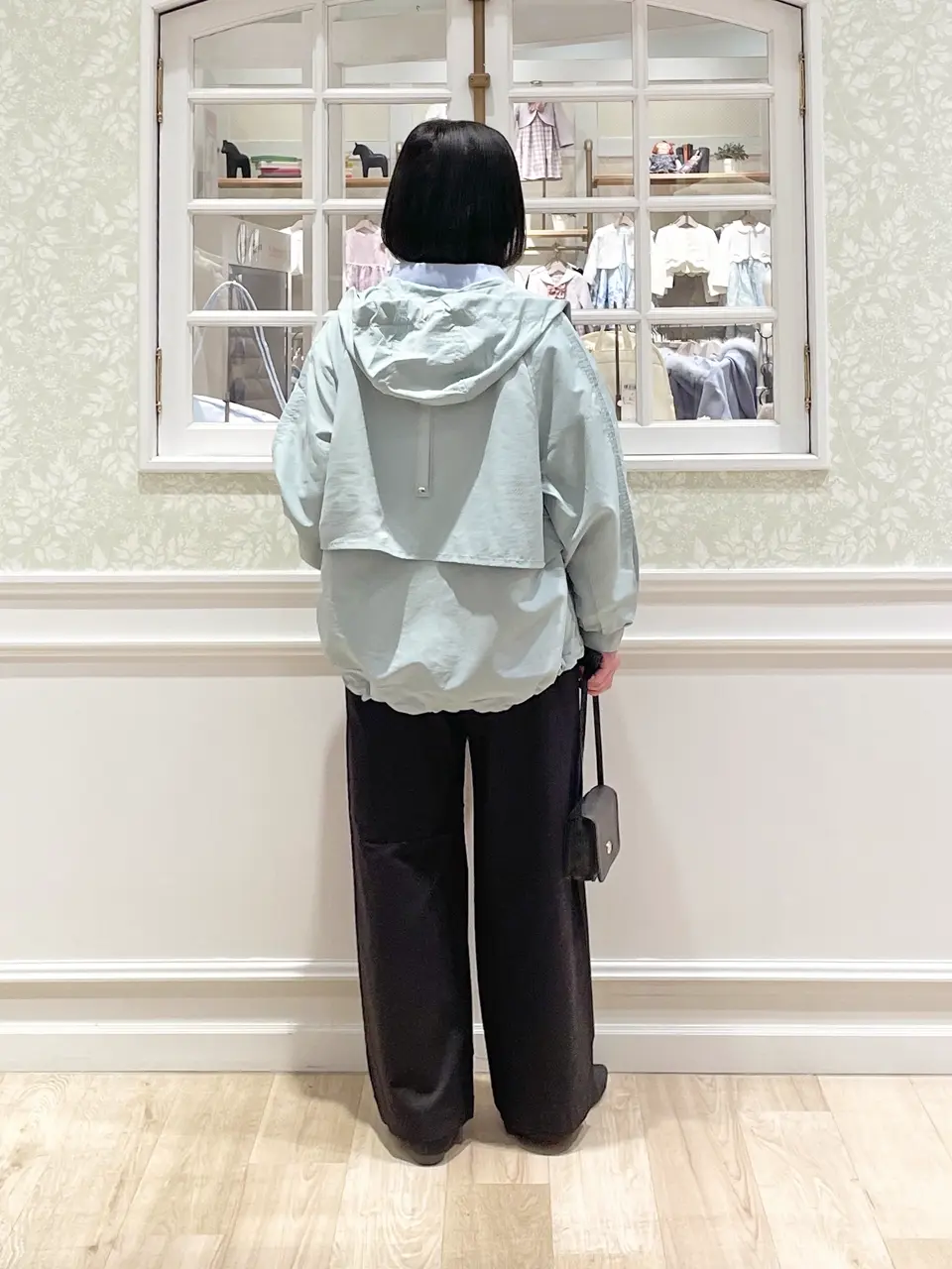 ANY MIKA コーディネート画像