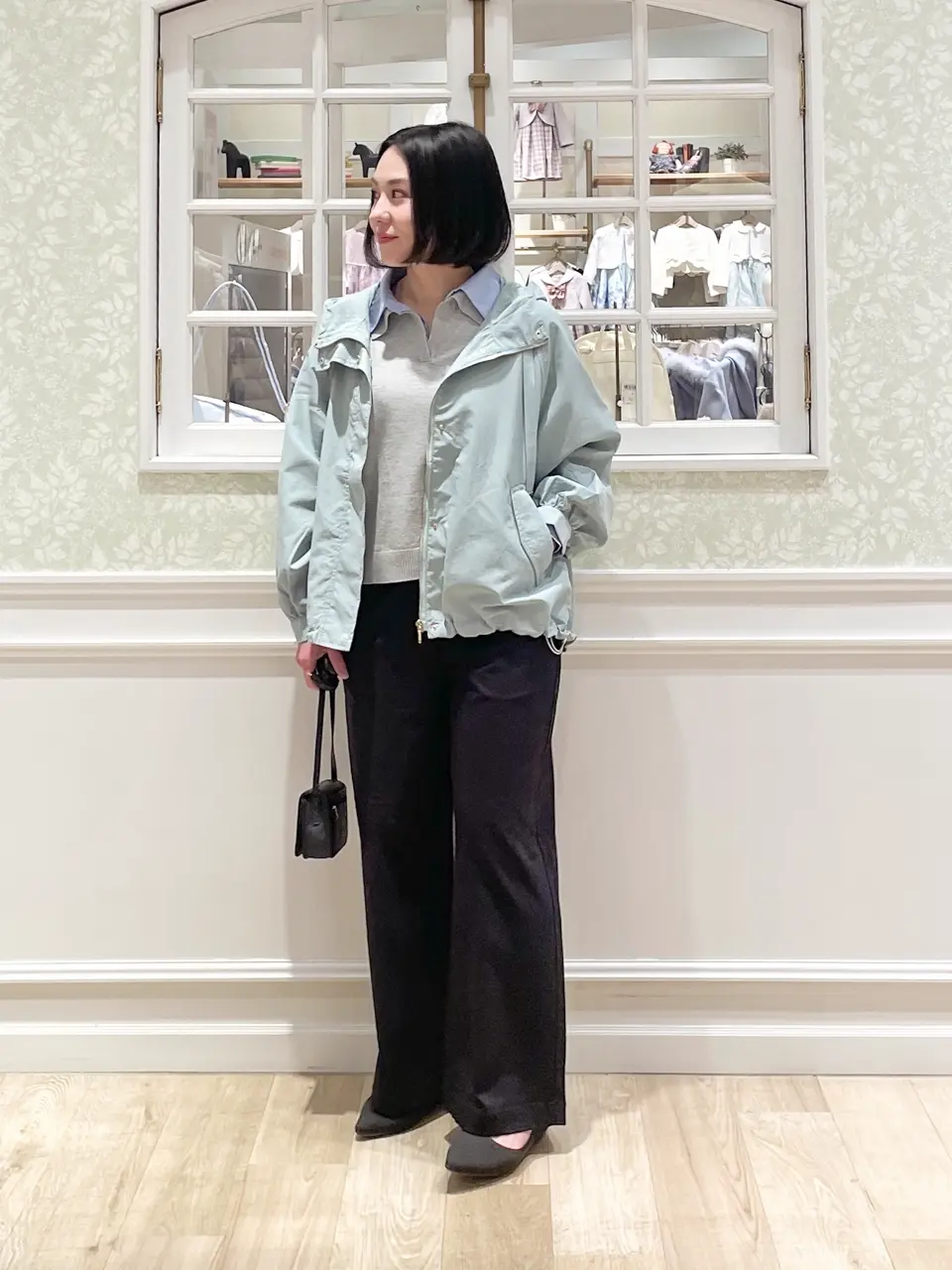 ANY MIKA コーディネート画像