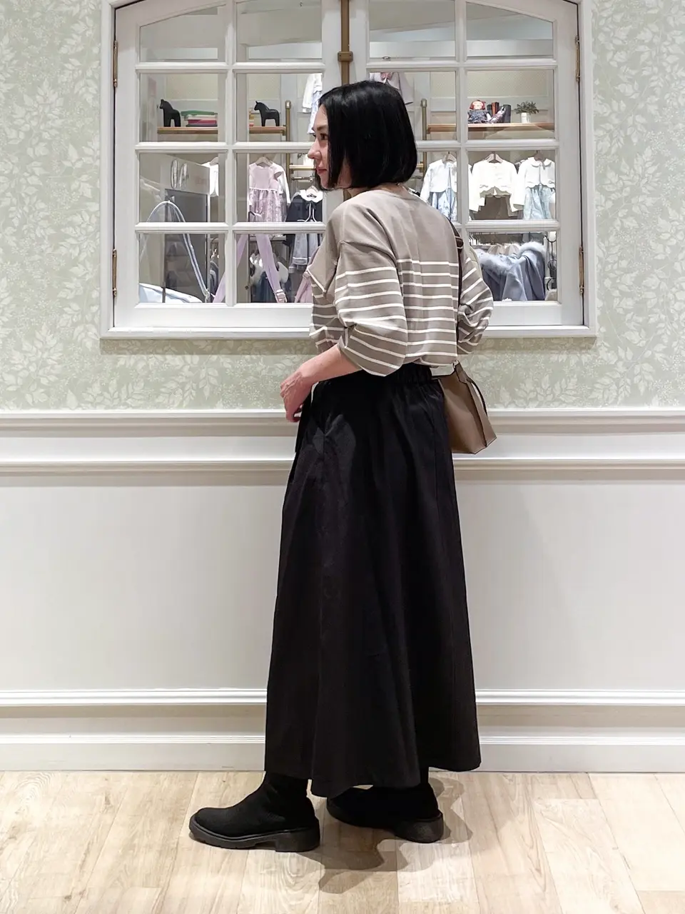 ANY MIKA コーディネート画像