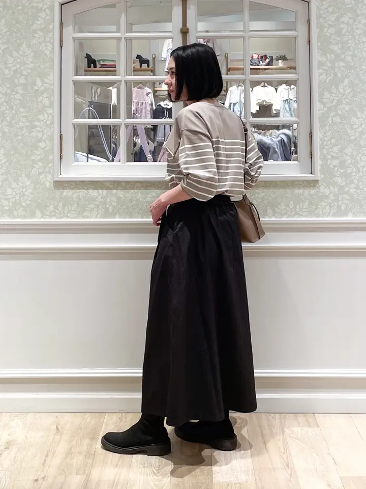 ANY MIKA コーディネート画像