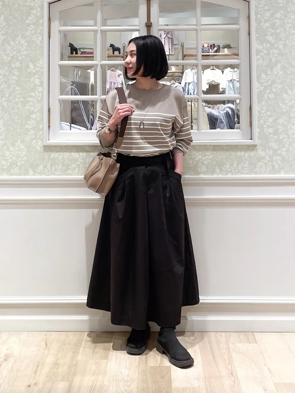  MIKA コーディネート画像