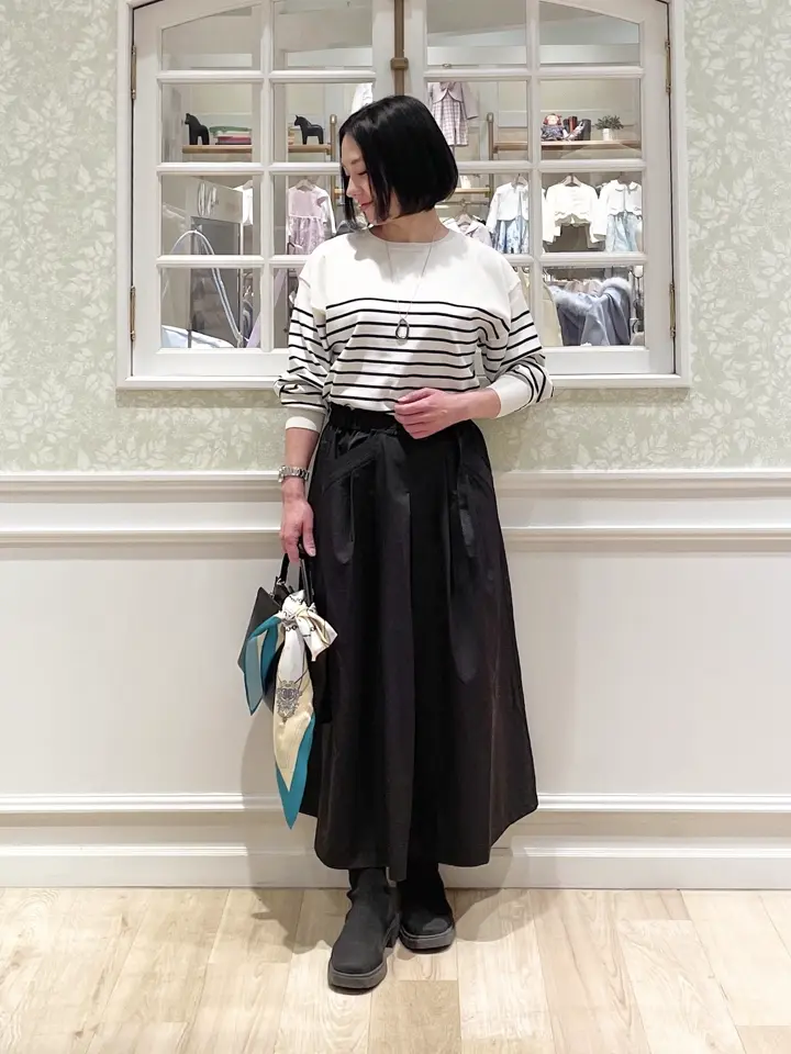 ANY MIKA コーディネート画像