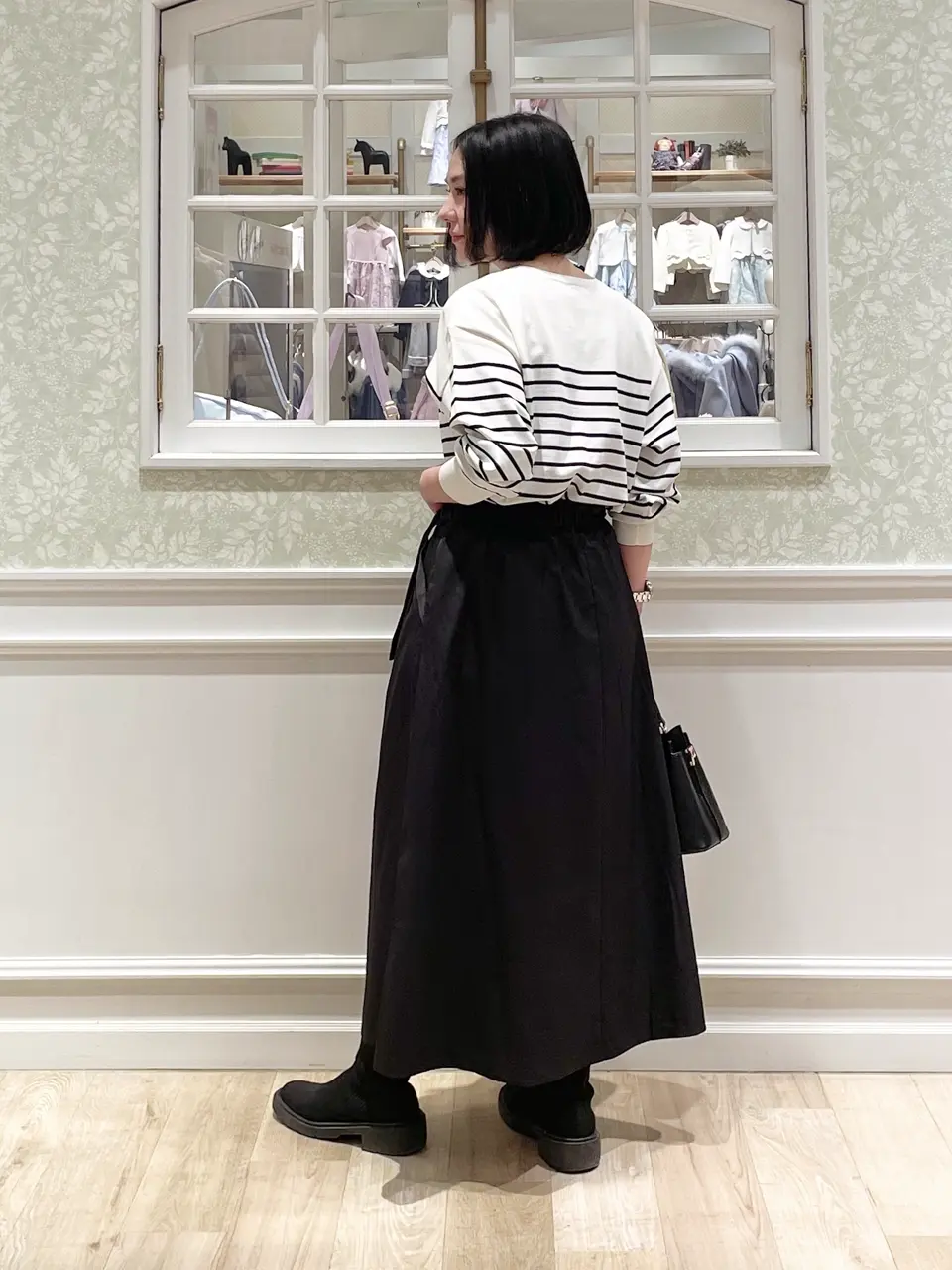 ANY MIKA コーディネート画像