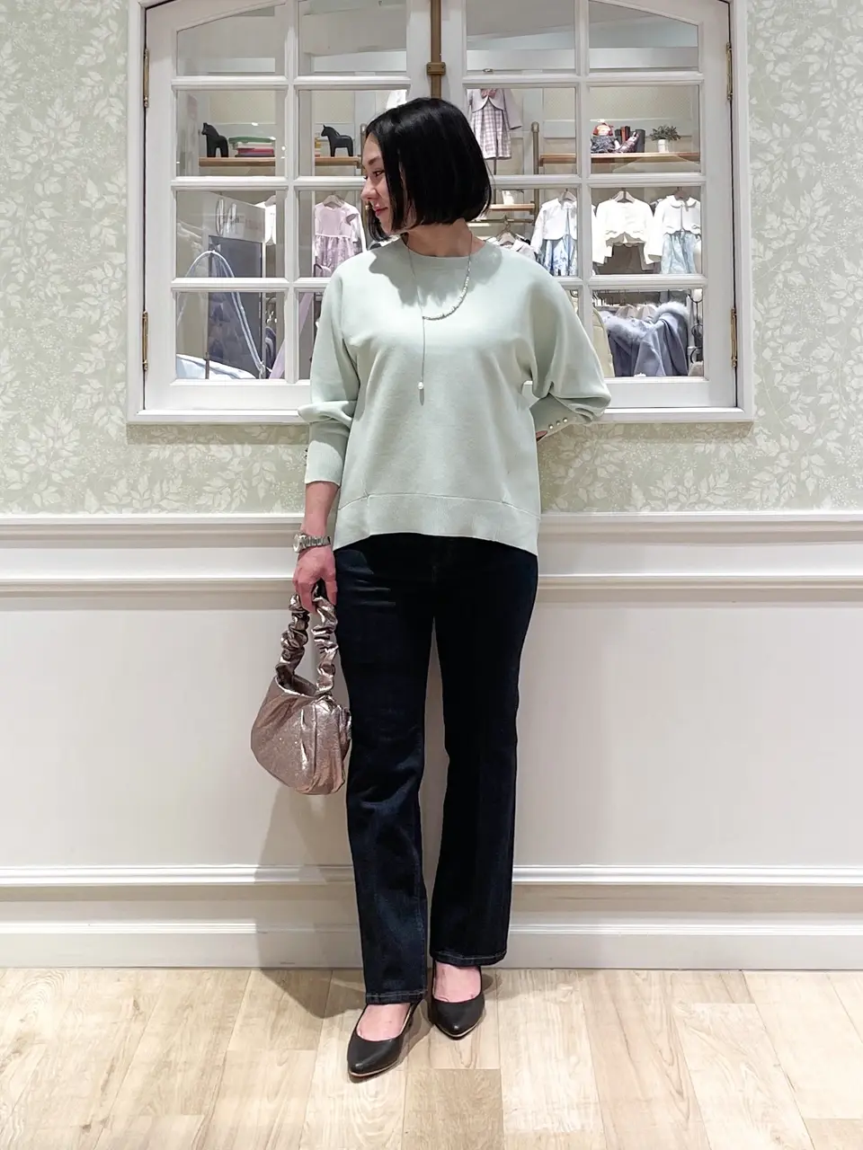  MIKA コーディネート画像