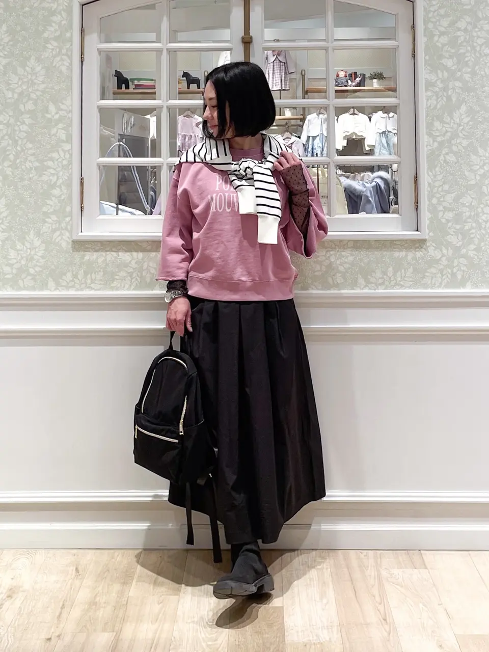  MIKA コーディネート画像