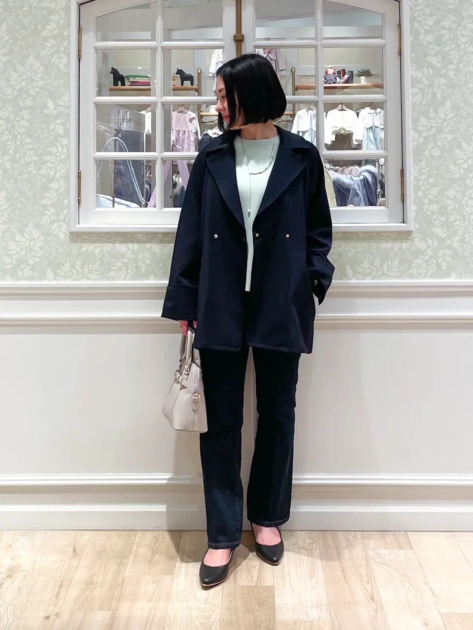  MIKA コーディネート画像