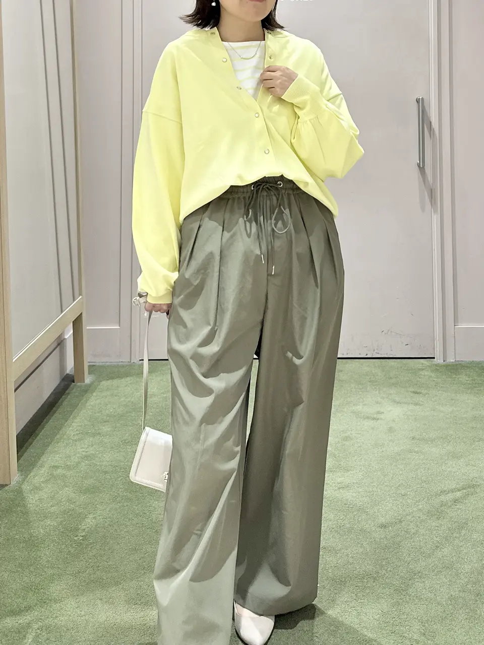 ANY フジコ コーディネート画像