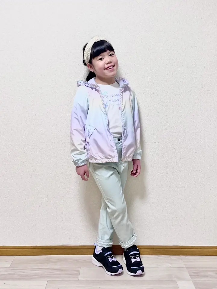 ANY MIKA コーディネート画像