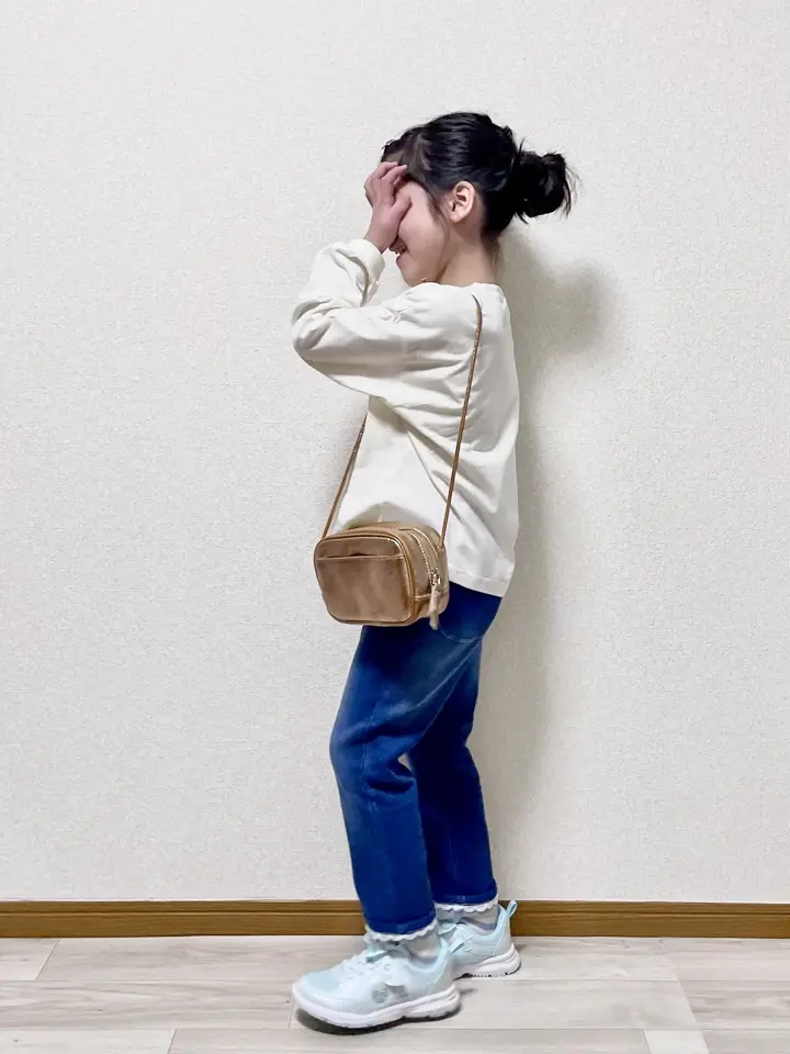 ANY MIKA コーディネート画像