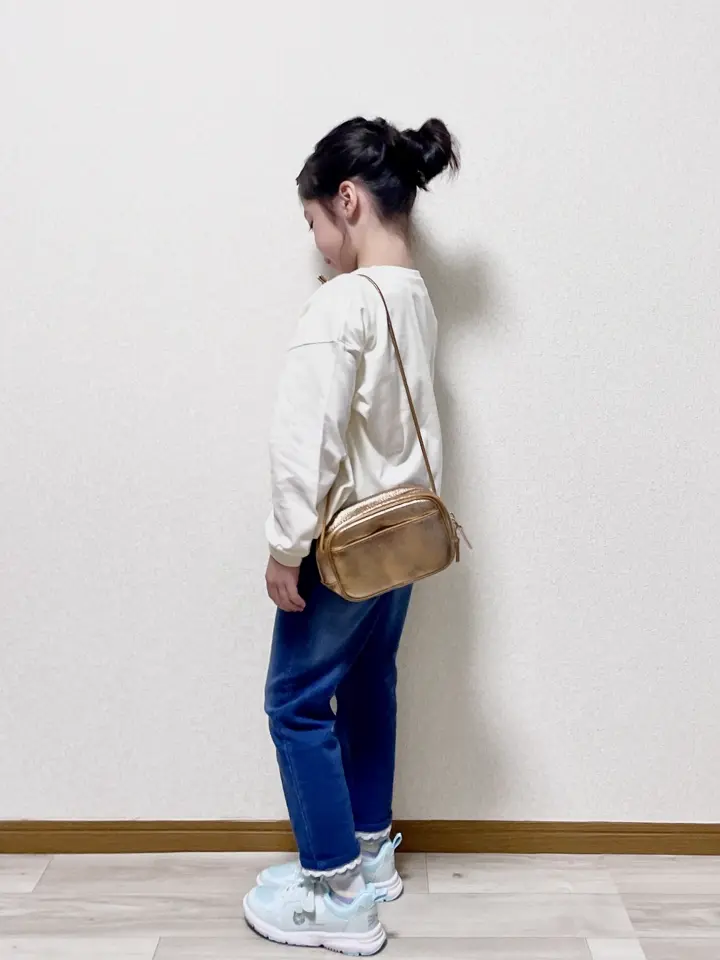 ANY MIKA コーディネート画像