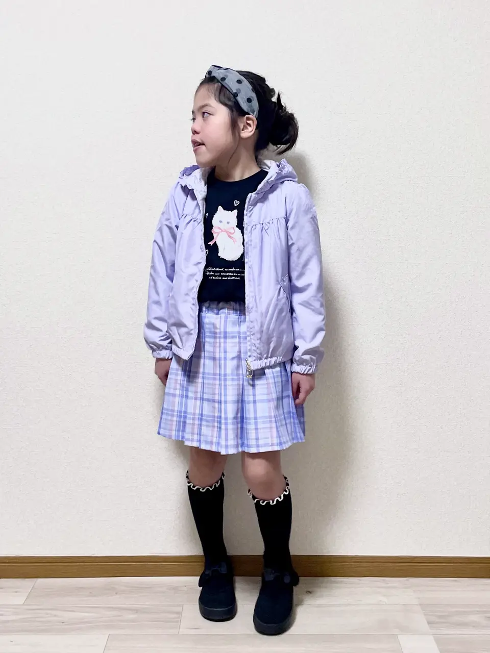  MIKA コーディネート画像