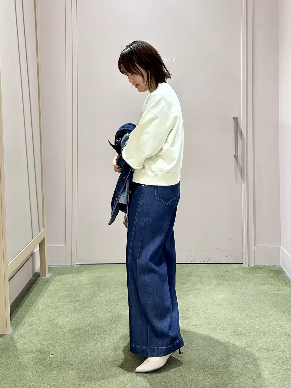 ANY フジコ コーディネート画像