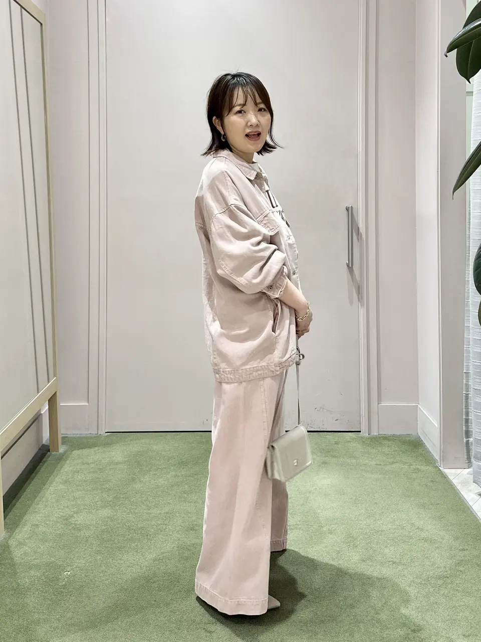 ANY フジコ コーディネート画像