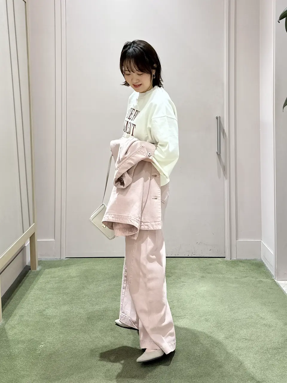 ANY フジコ コーディネート画像