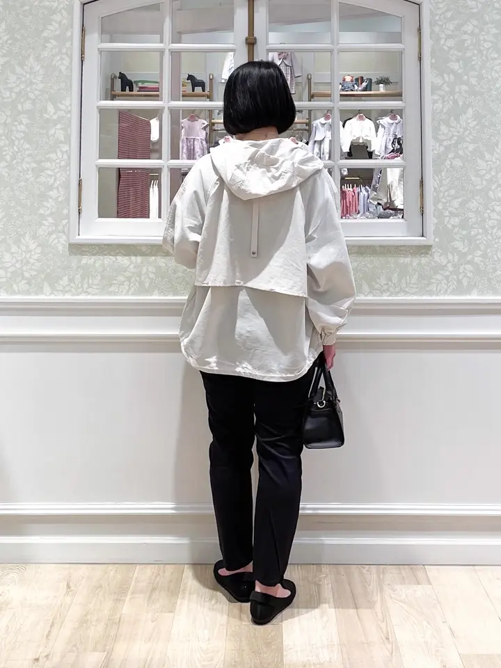 ANY MIKA コーディネート画像