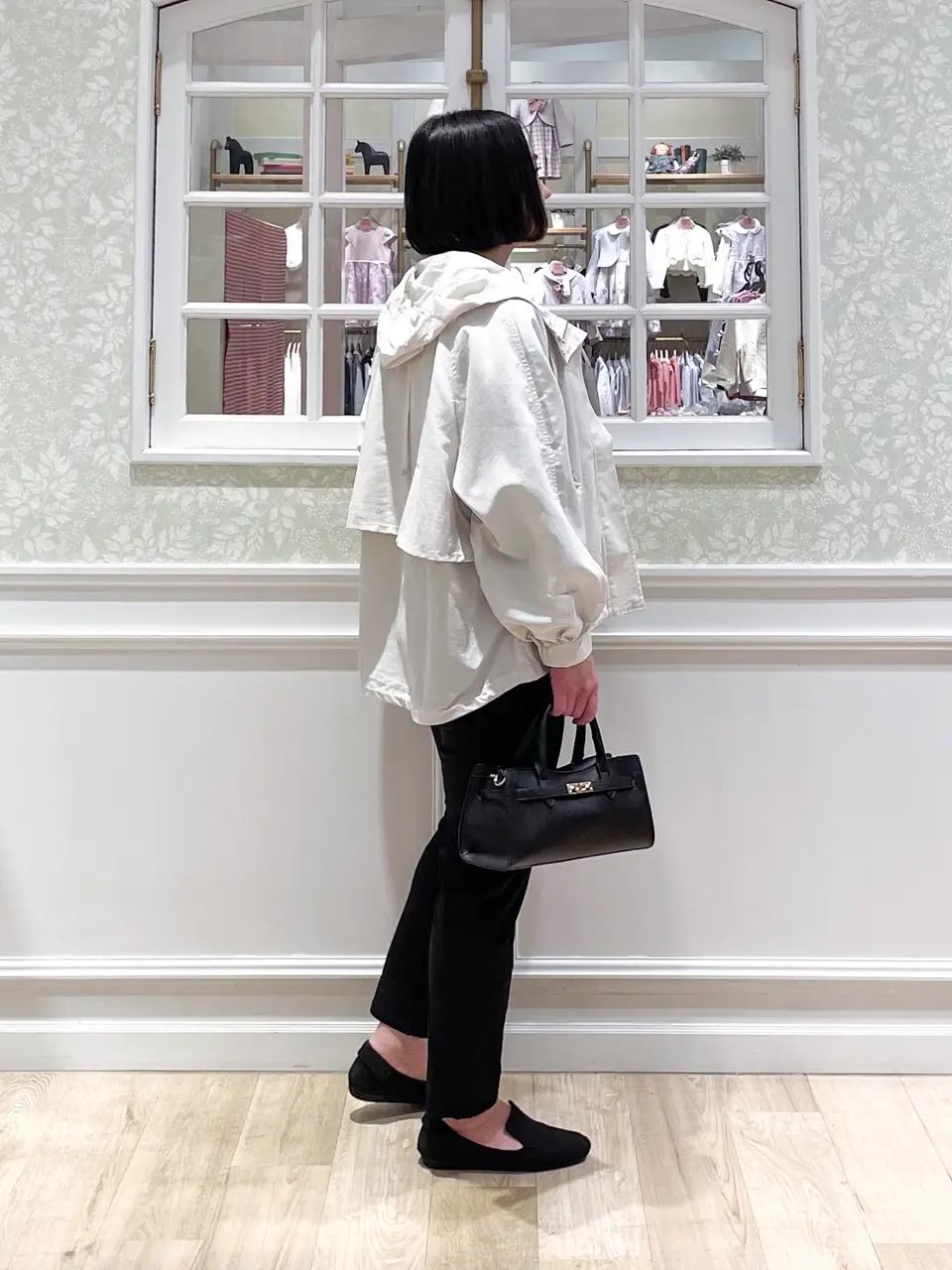 ANY MIKA コーディネート画像