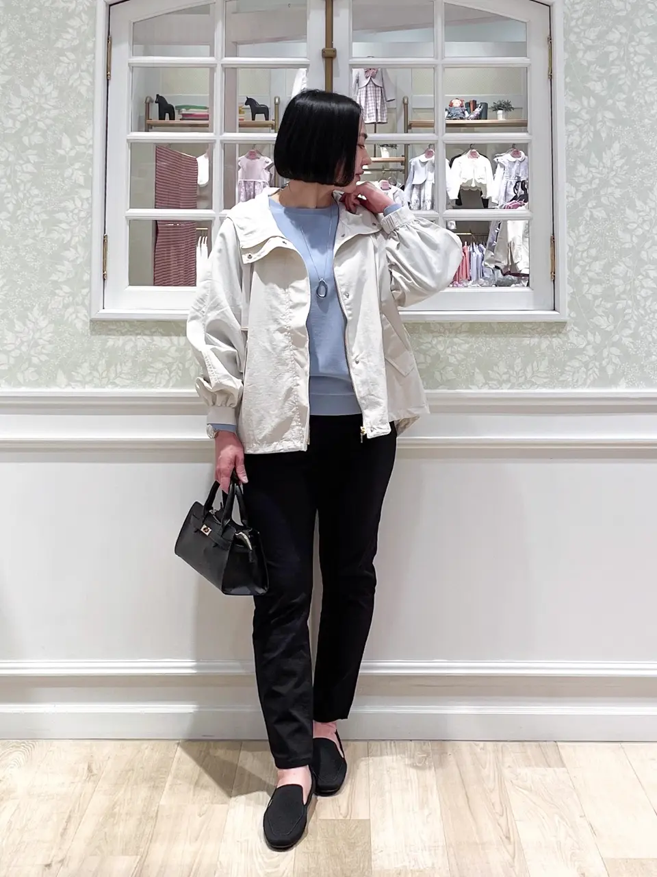 ANY MIKA コーディネート画像