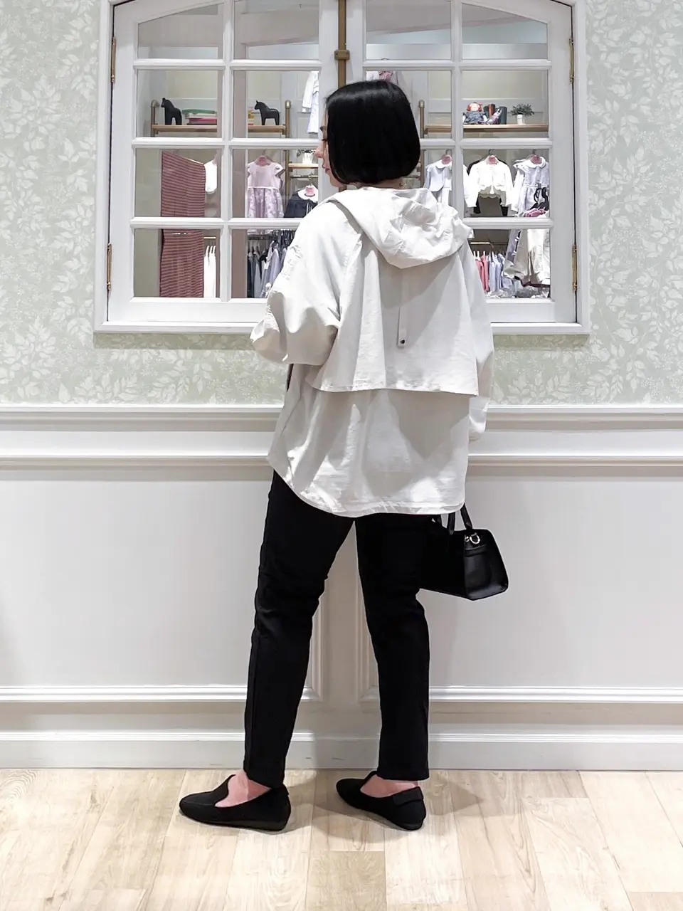 ANY MIKA コーディネート画像