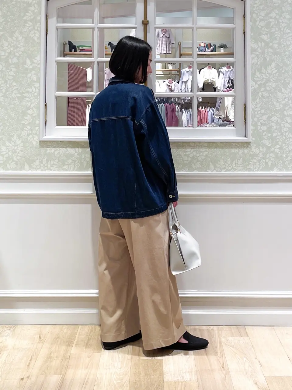 ANY MIKA コーディネート画像