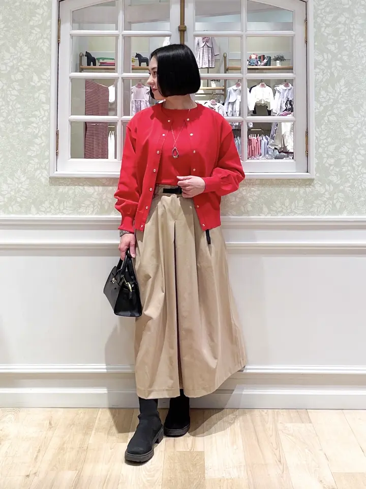 ANY MIKA コーディネート画像