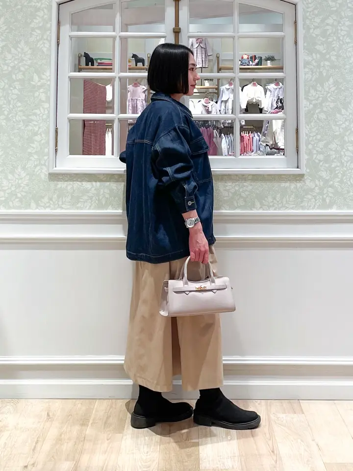 ANY MIKA コーディネート画像