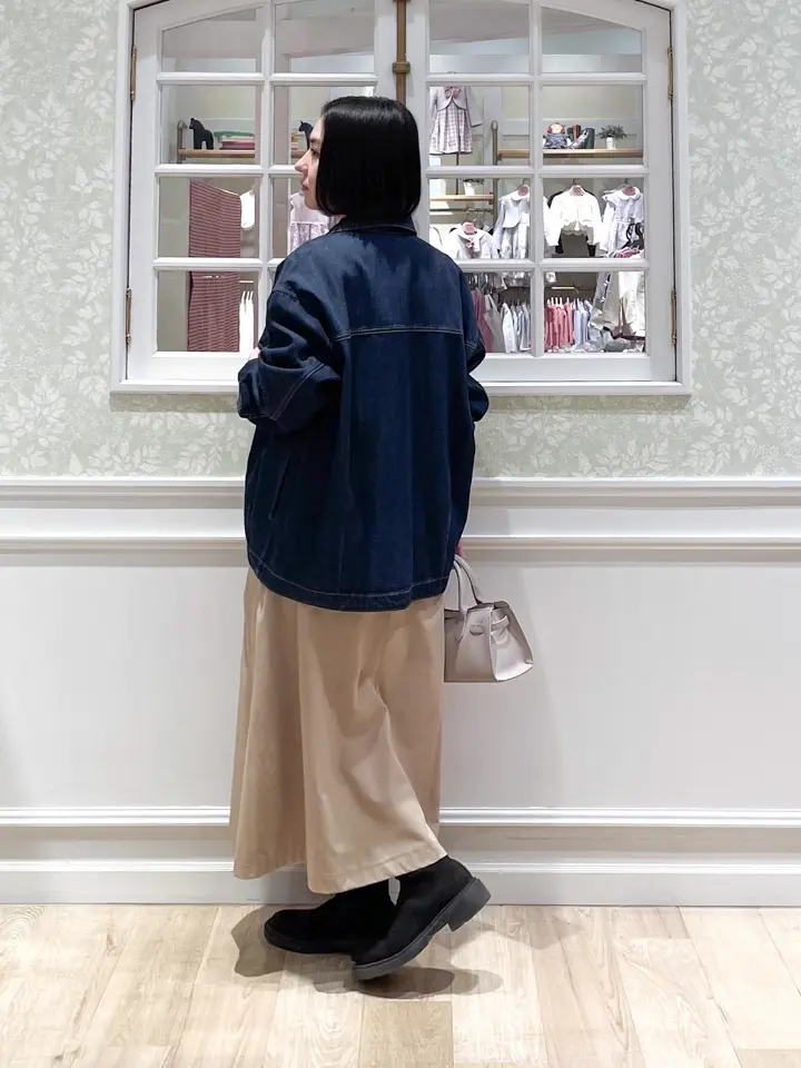 ANY MIKA コーディネート画像