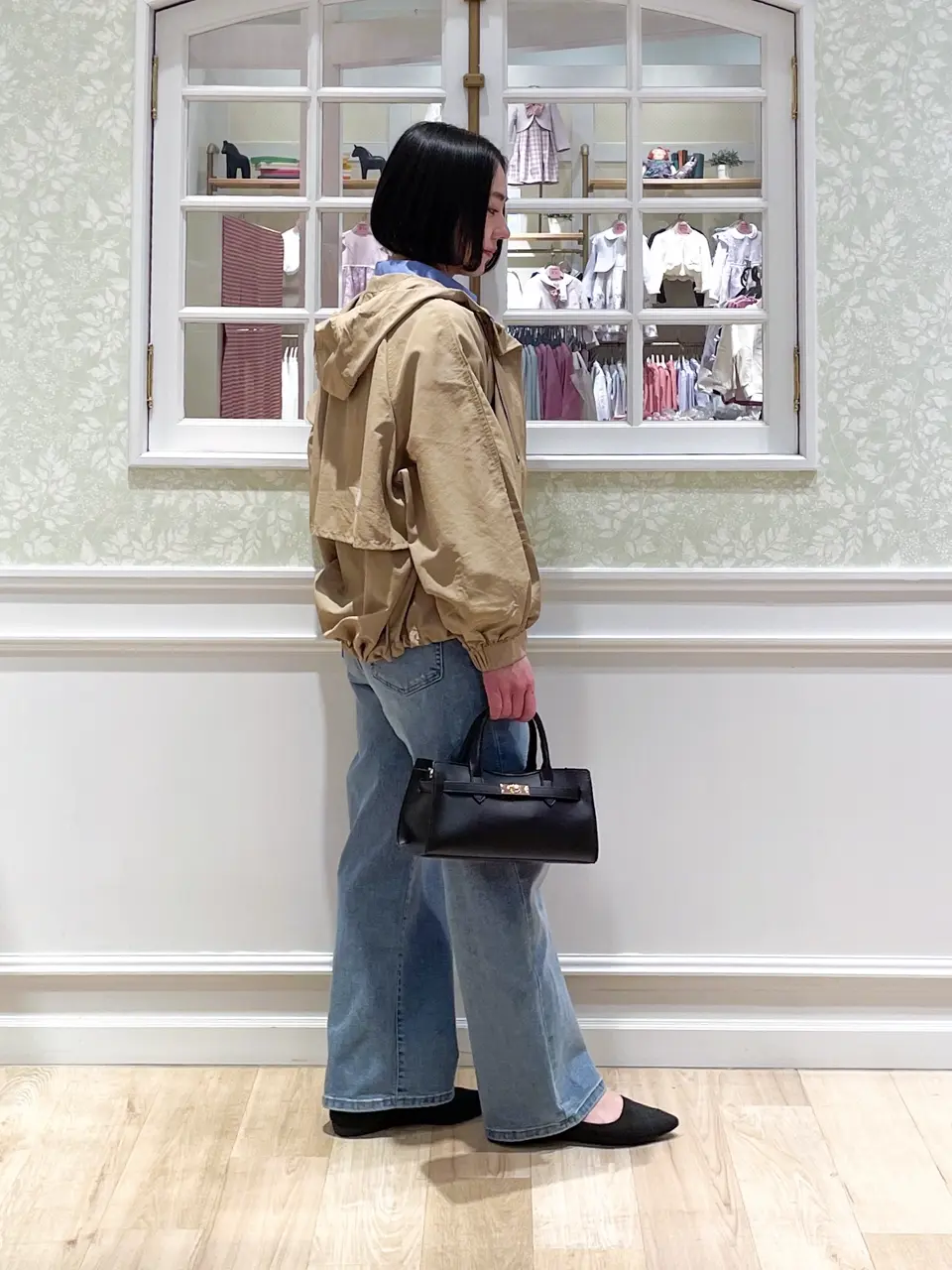 ANY MIKA コーディネート画像