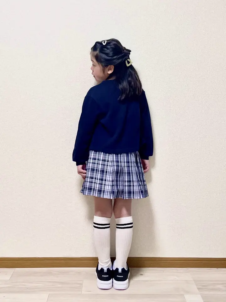 ANY MIKA コーディネート画像