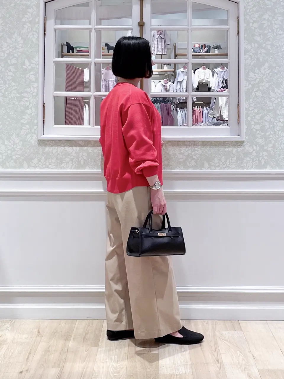 ANY MIKA コーディネート画像