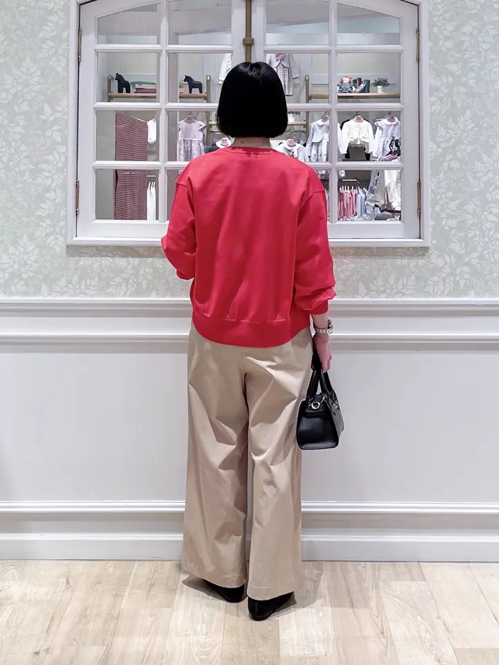 ANY MIKA コーディネート画像